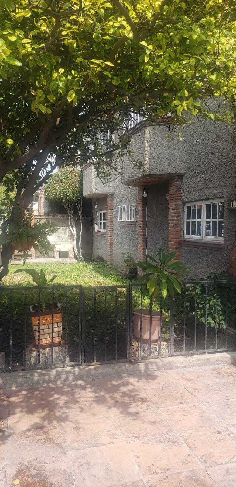 3 de 28: Jardín