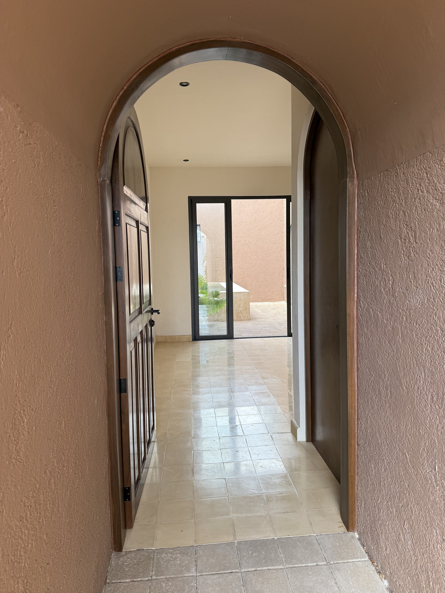 5 de 23: Entrada Principal