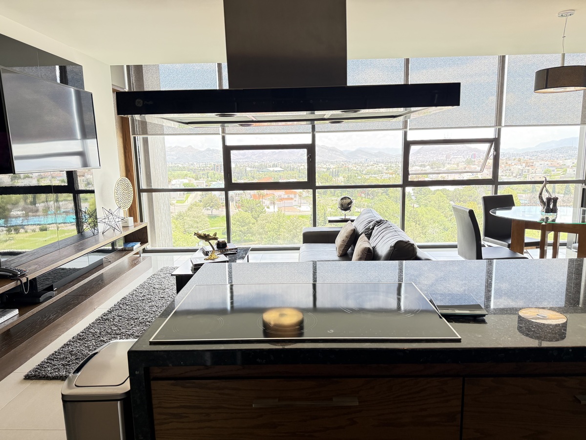 10 de 39: Parrilla electrica y campana