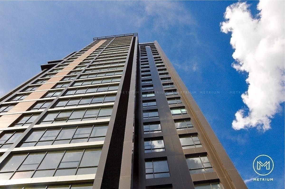 1 de 39: Torre Sphera