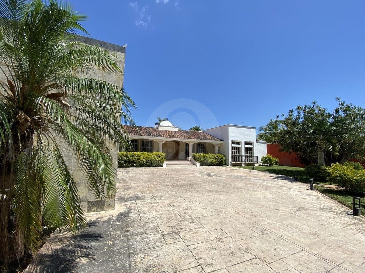 Venta de Casa con grandes dimensiones de 4 Habitaciones en Cholul - foto 3