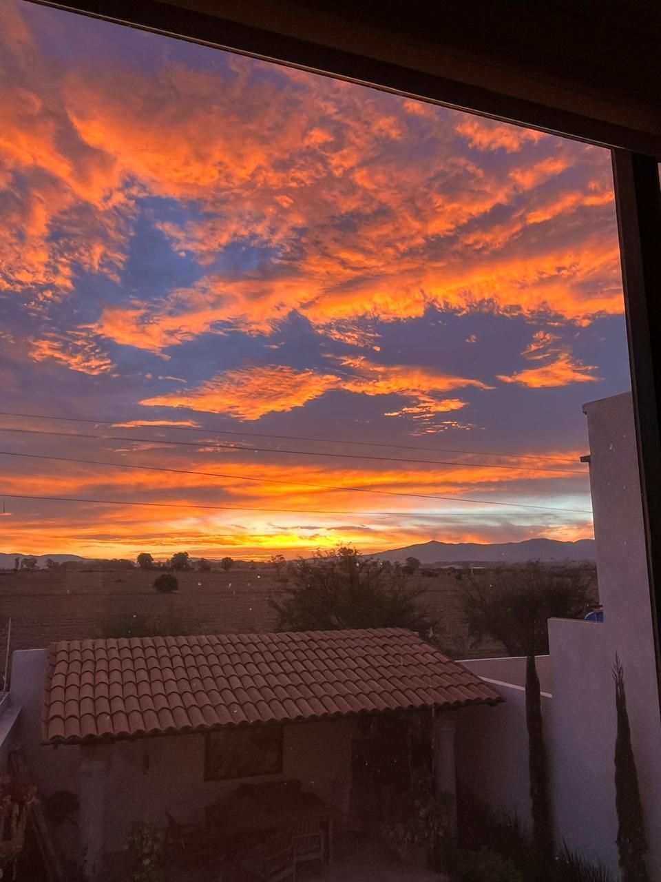 7 of 23: Vista del Amanecer desde el ventanal