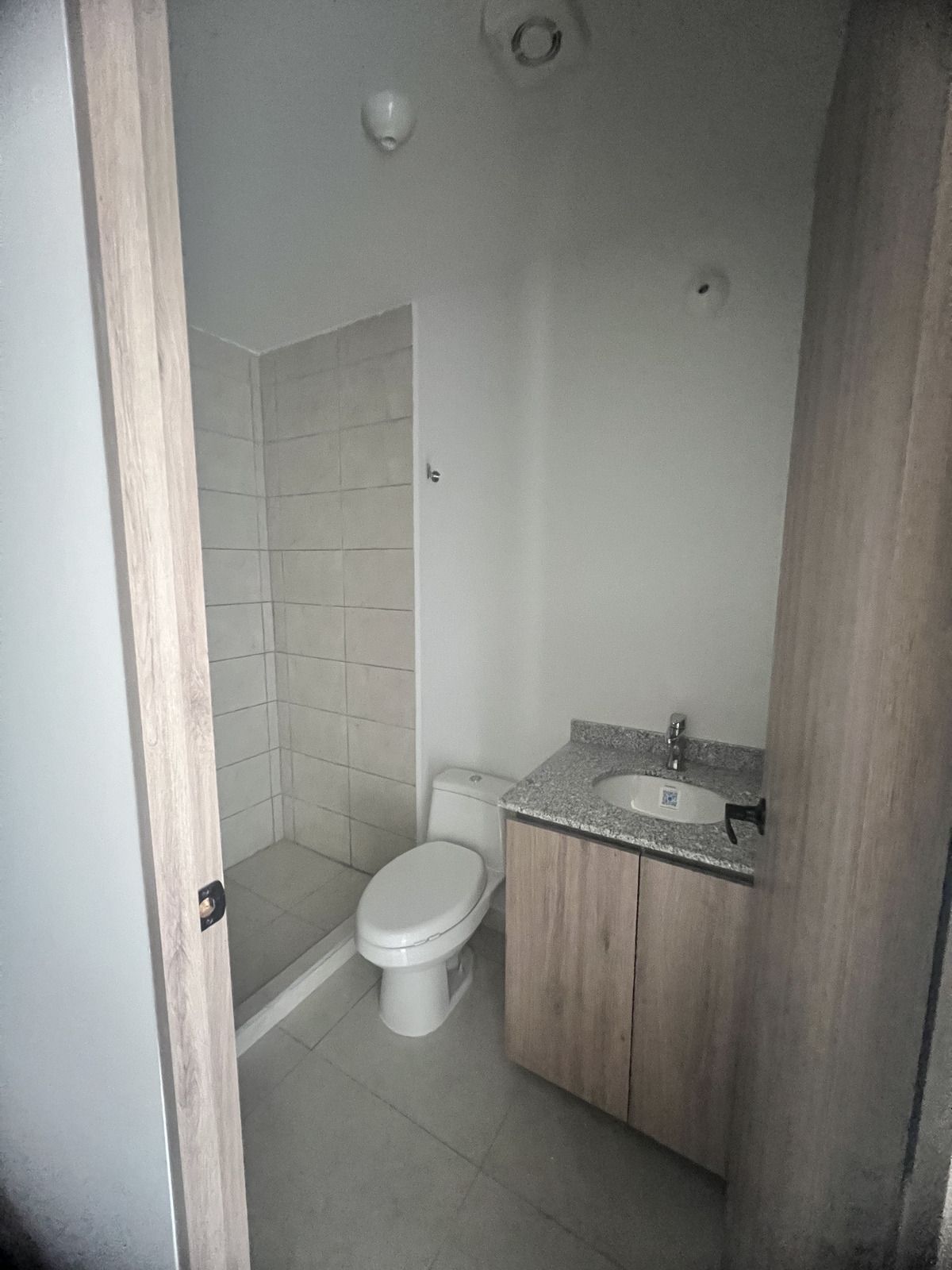 5 de 17: Baño rec ppal