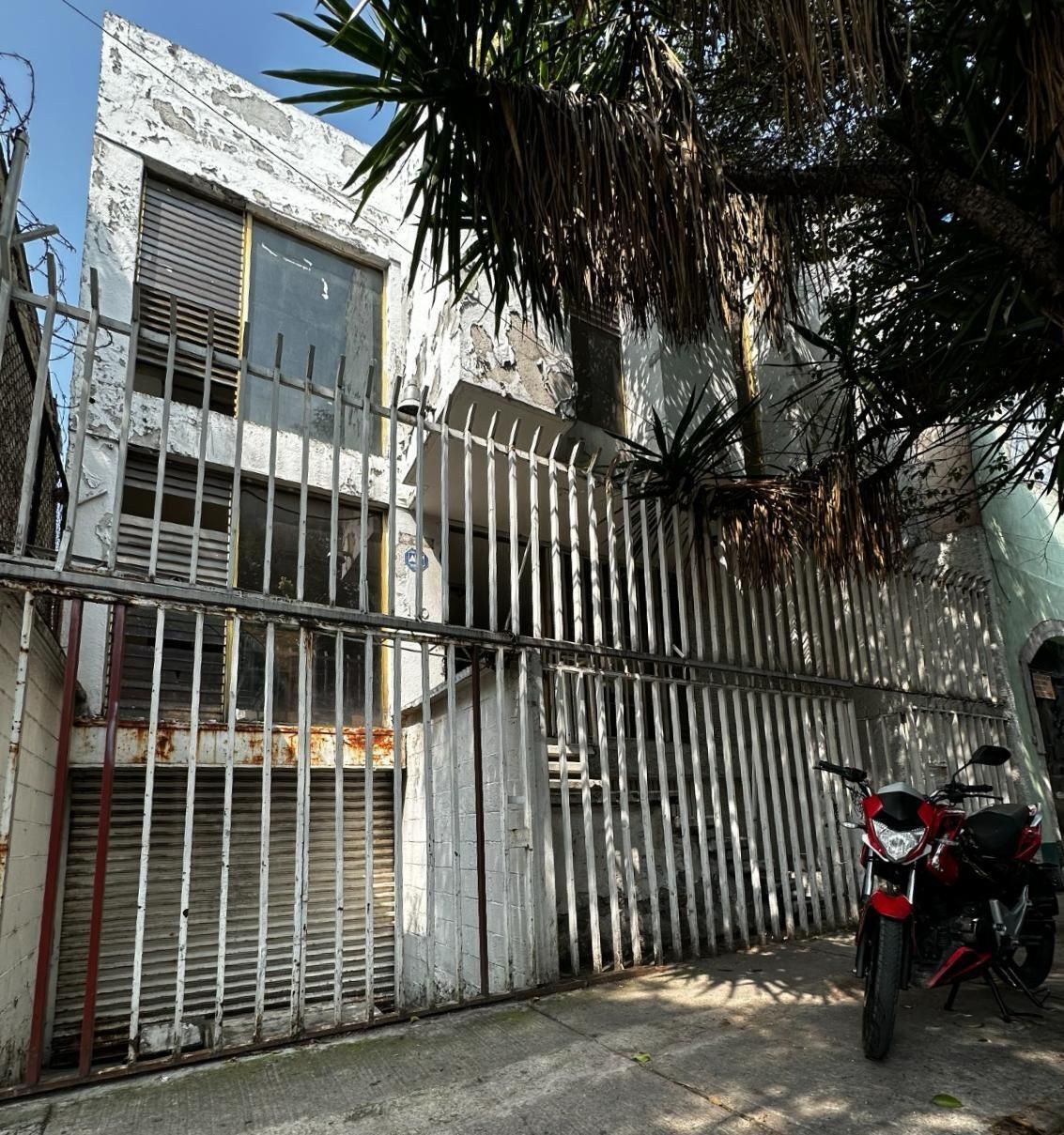 2 de 12: Entrada al garage