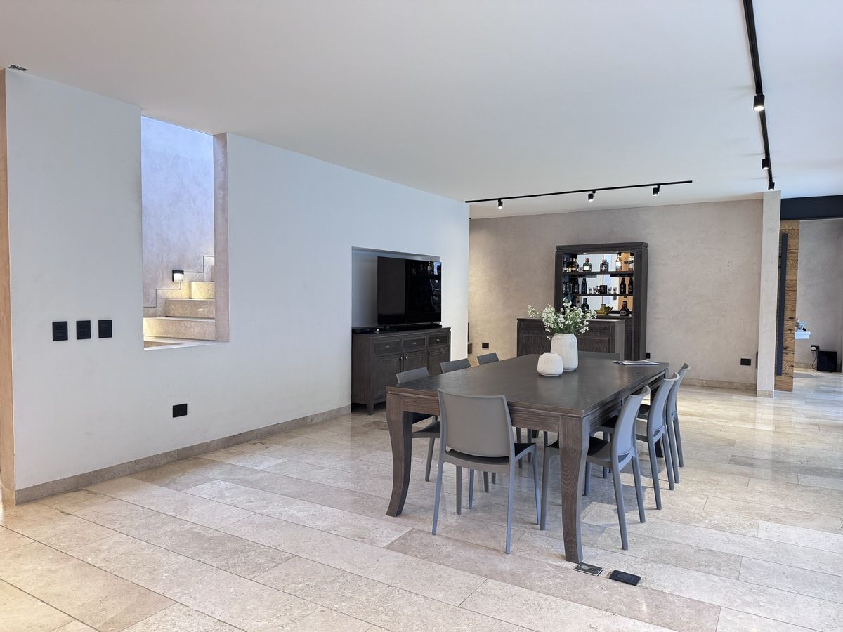 14 de 27: COmedor amplio