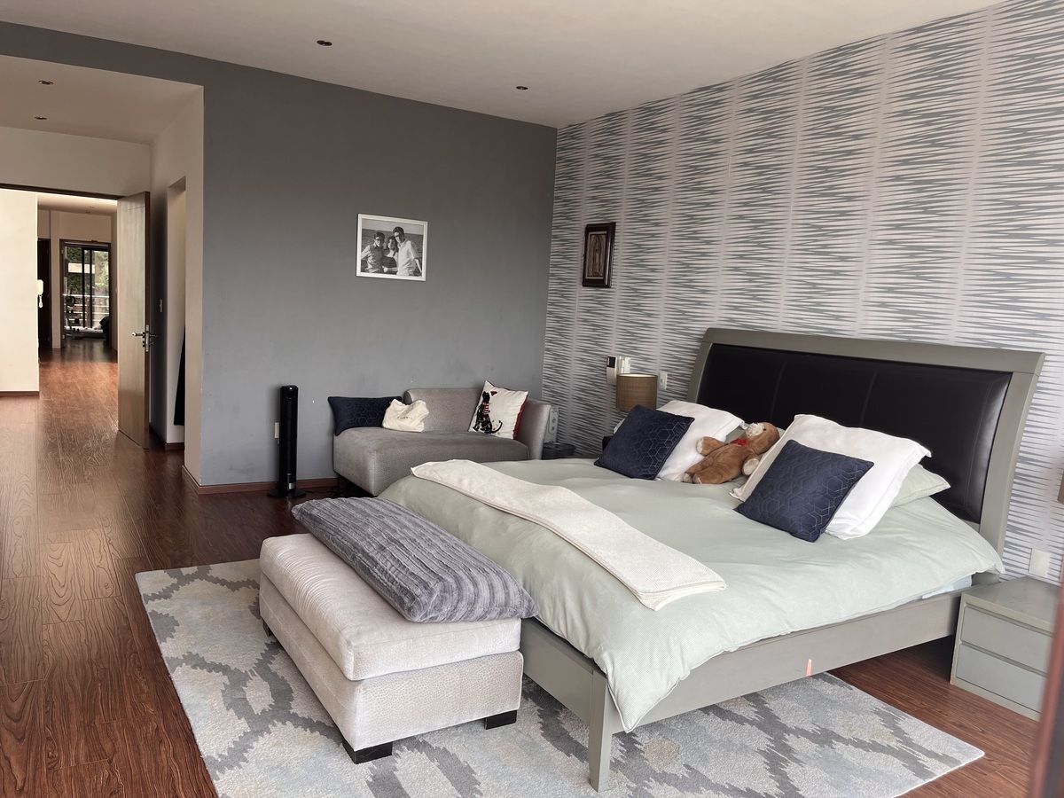 18 de 26: Amplia Recámara principal