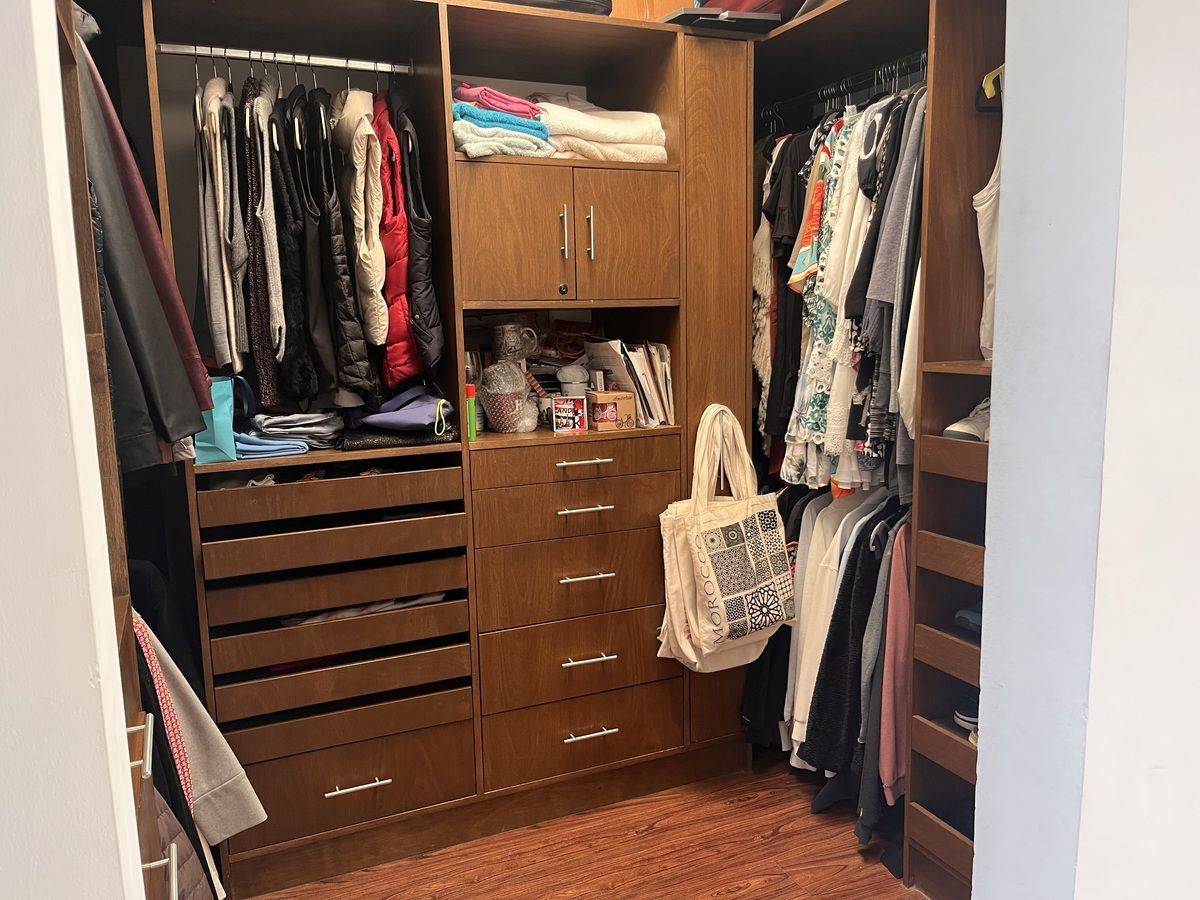 22 de 26: Vestidor 1 recámara principal