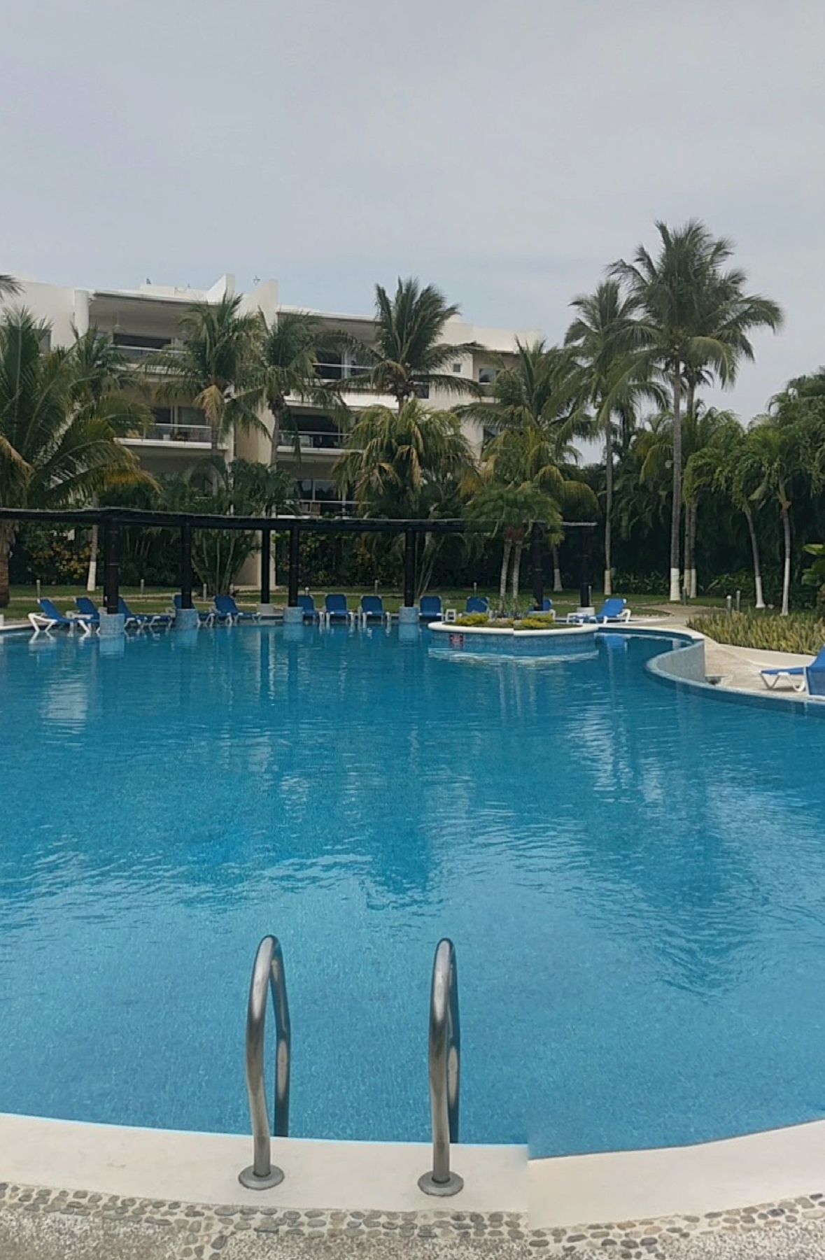 5 de 21: Piscina