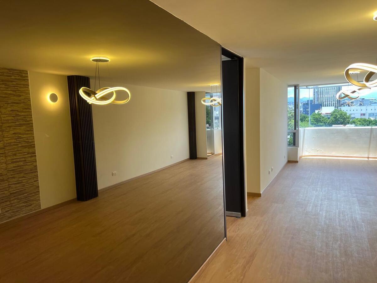1 de 25: COMEDOR Y SALA