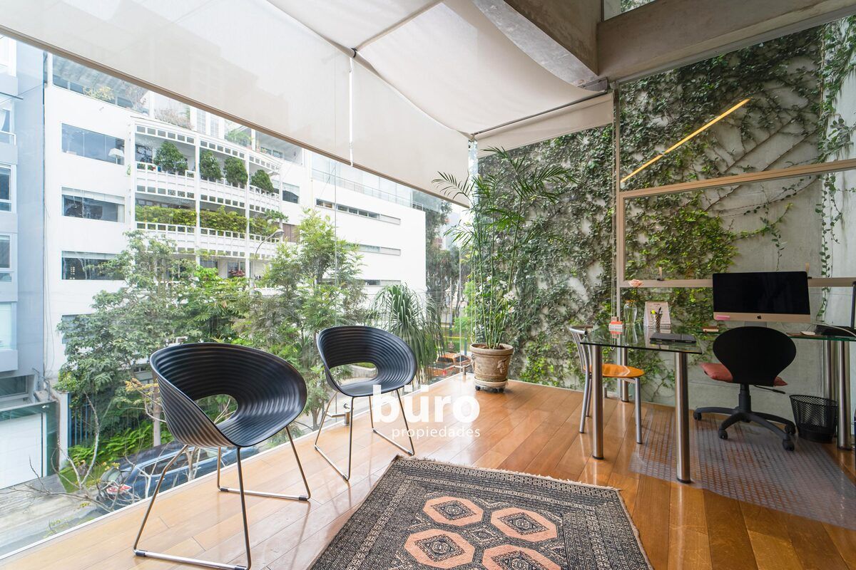 5 de 32: Dormitorio Principal con escritorio 2 baños y walkin clósets