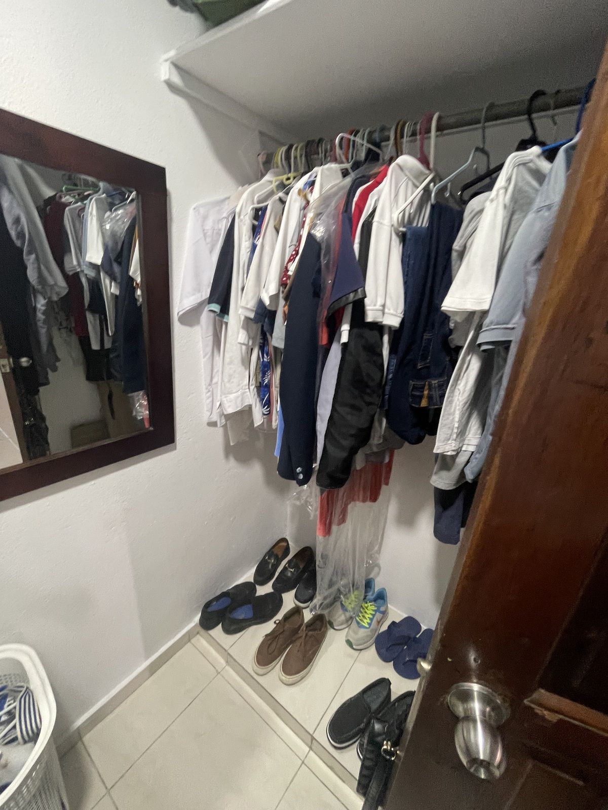 12 de 18: Walk in closet de la principal