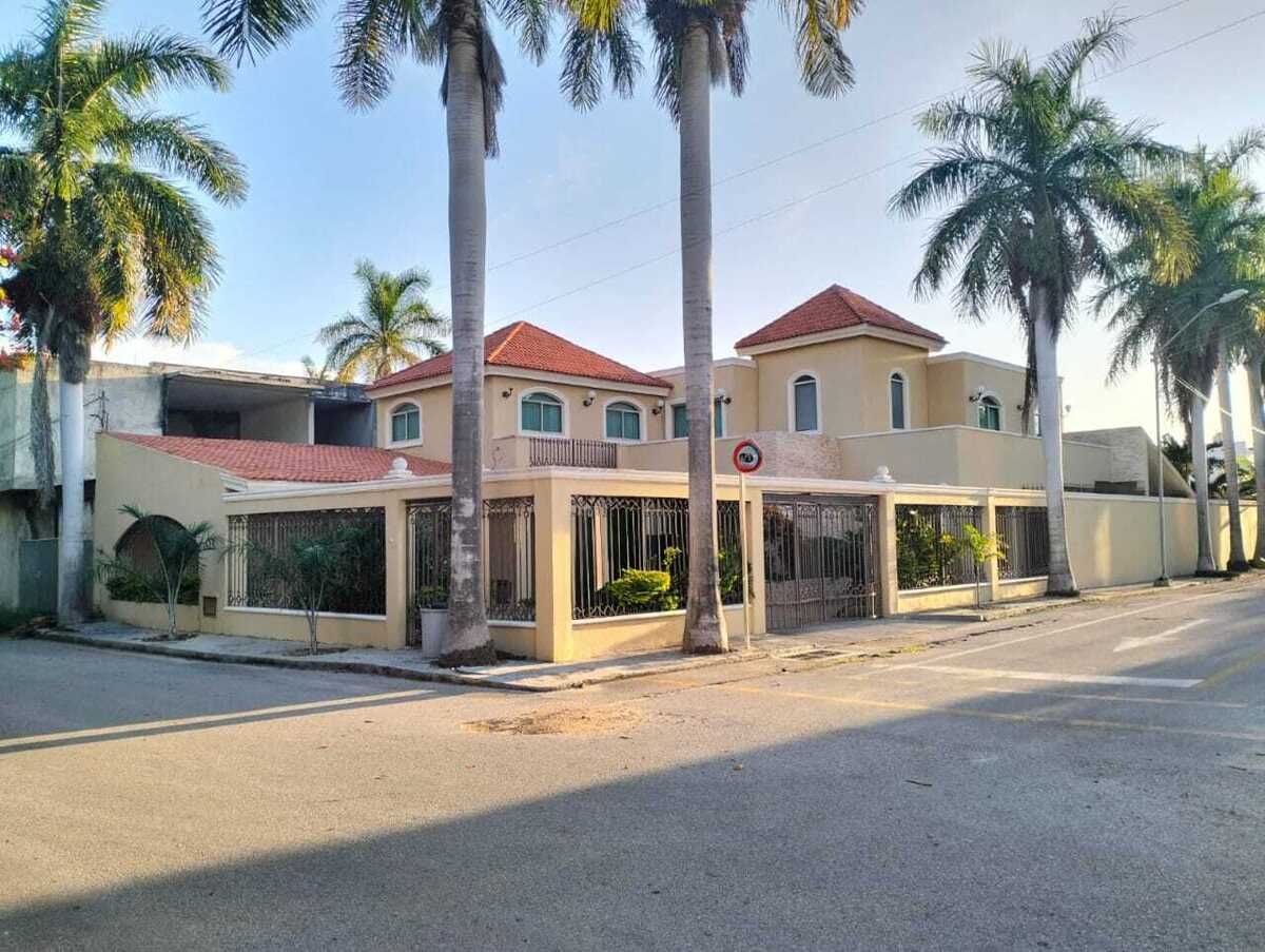 Amplia Residencia en San Antonio Cucul, Mérida Yucatán equipada