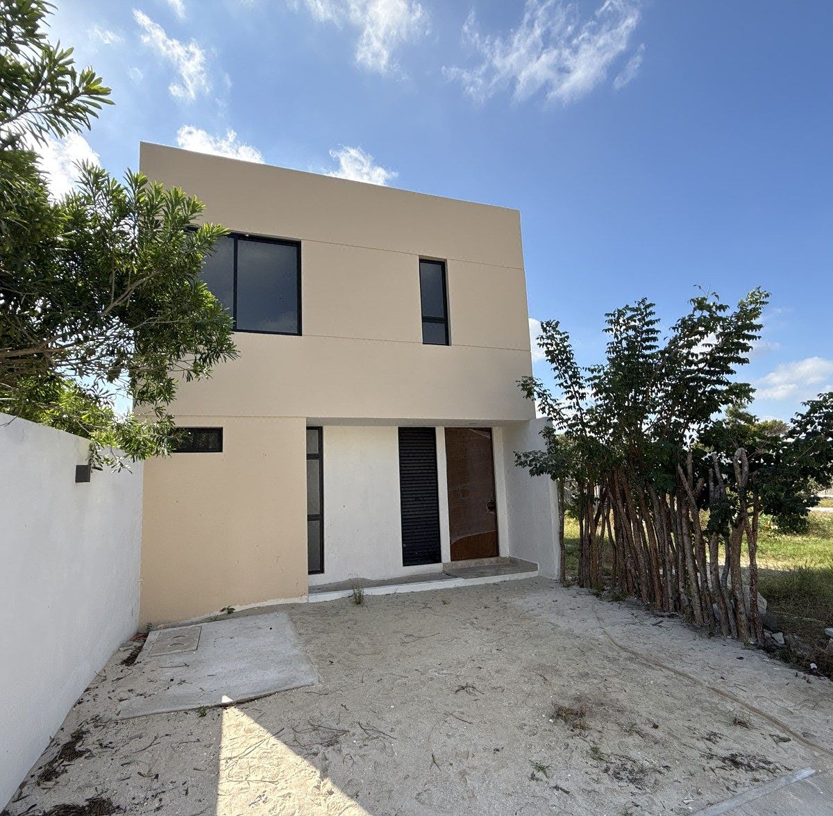 Casa en Venta de 3 Recámaras en la Playa, Progreso Modelo B