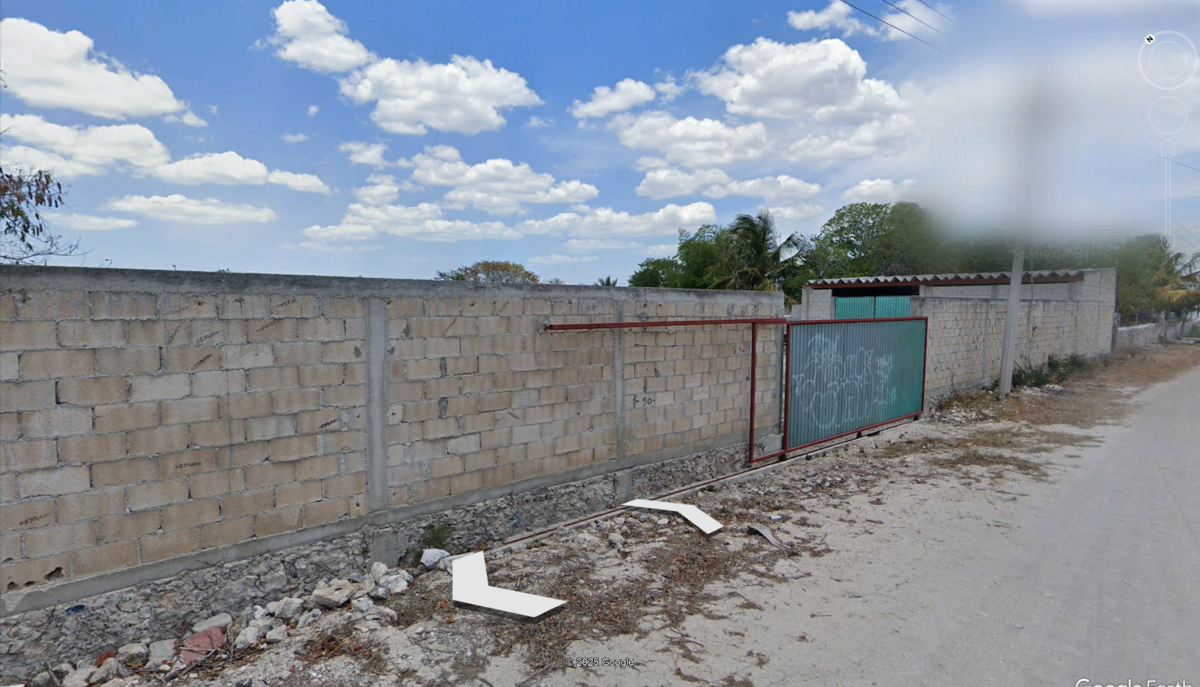 4 de 5: BARDA Y ACCESO TERRENO