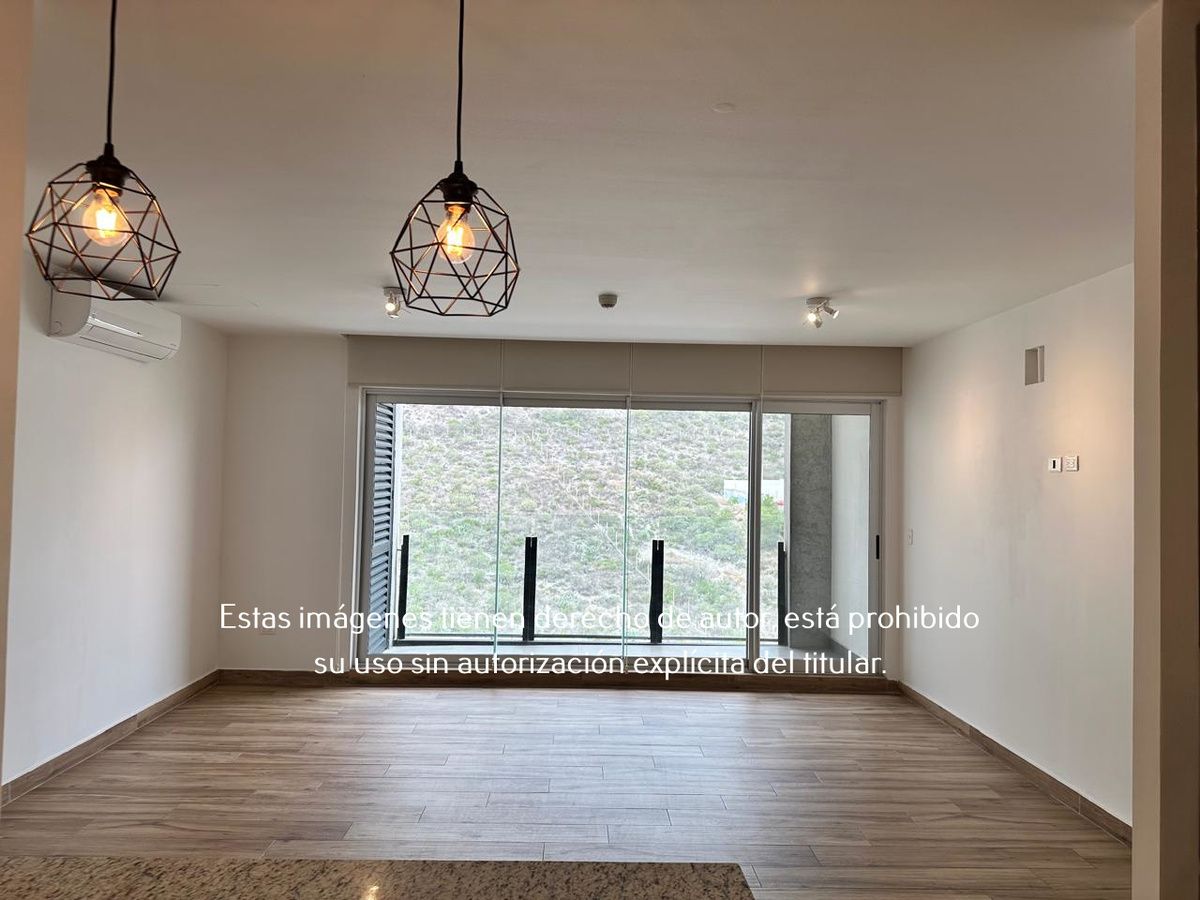 1 de 24: Departamento en Renta en las Huastecas, Santa Catarina