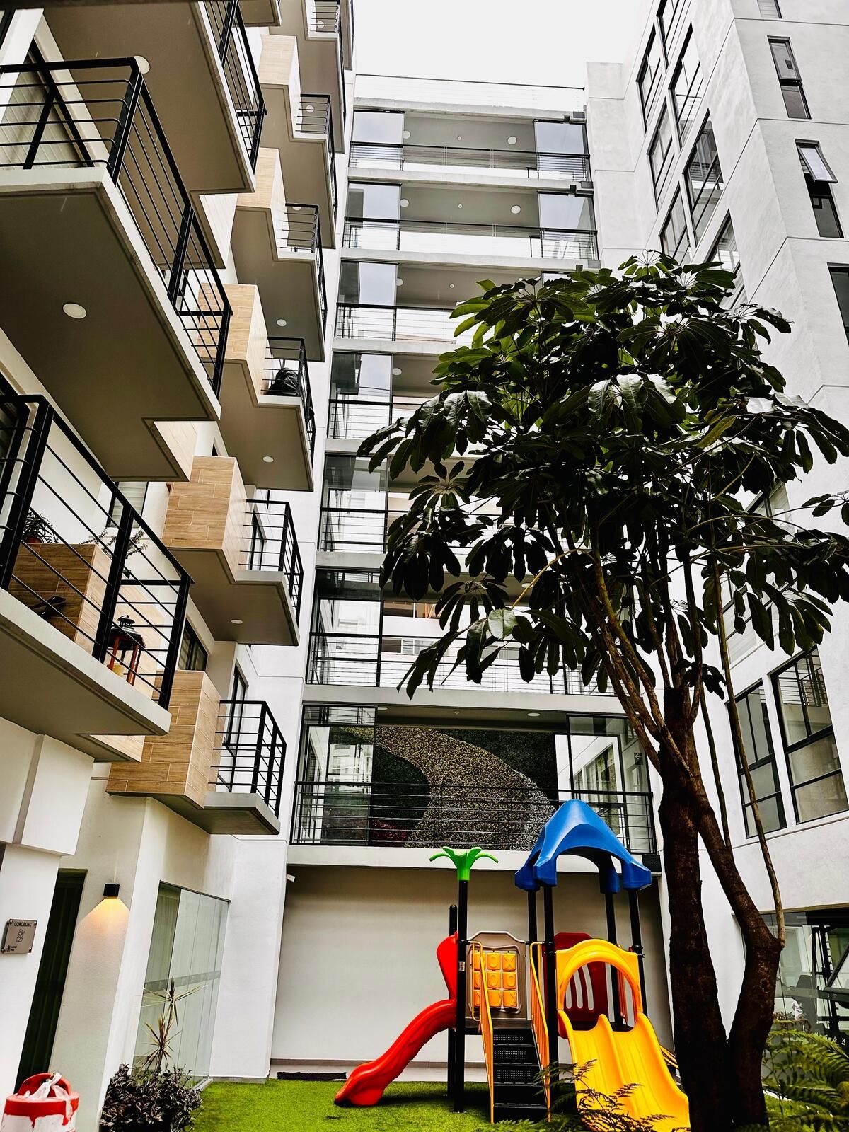 1 de 18: Fachada interior