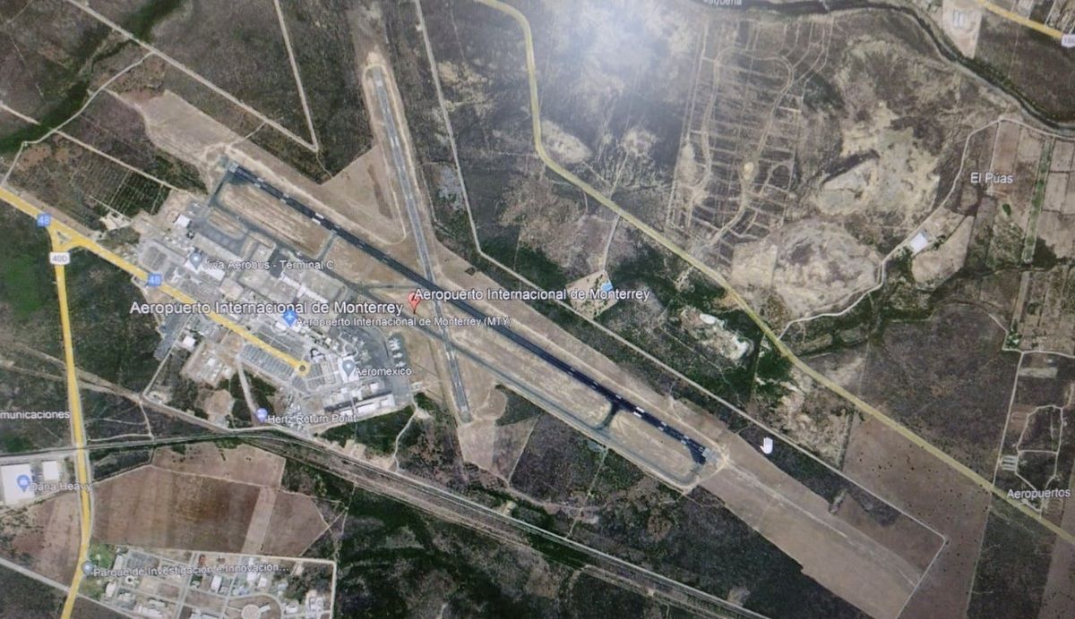 2 de 16: Aeropuerto internacional