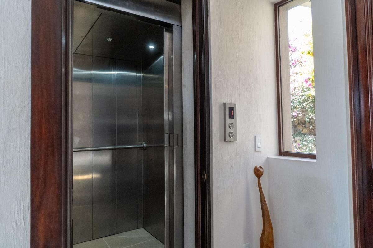 5 de 34: Casa en Venta en Chapala Elevador
