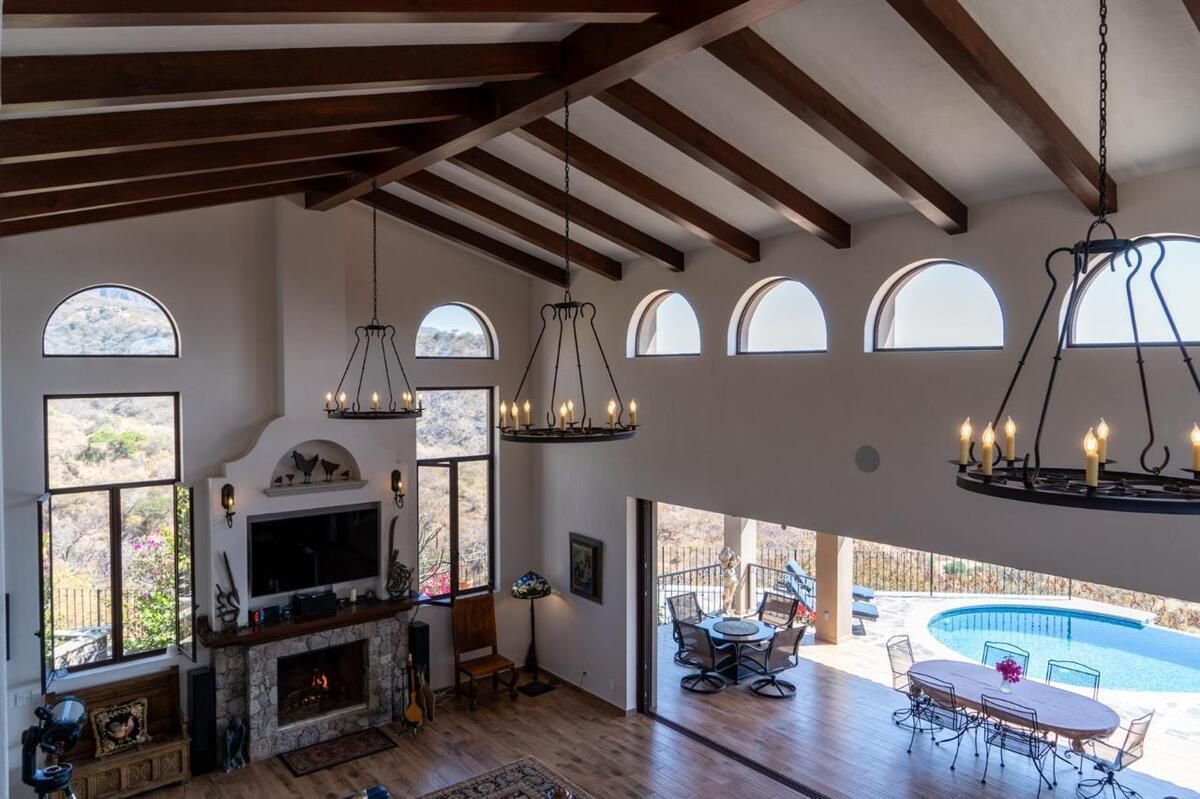 4 de 38: Casa en Venta en Chapala Entrada