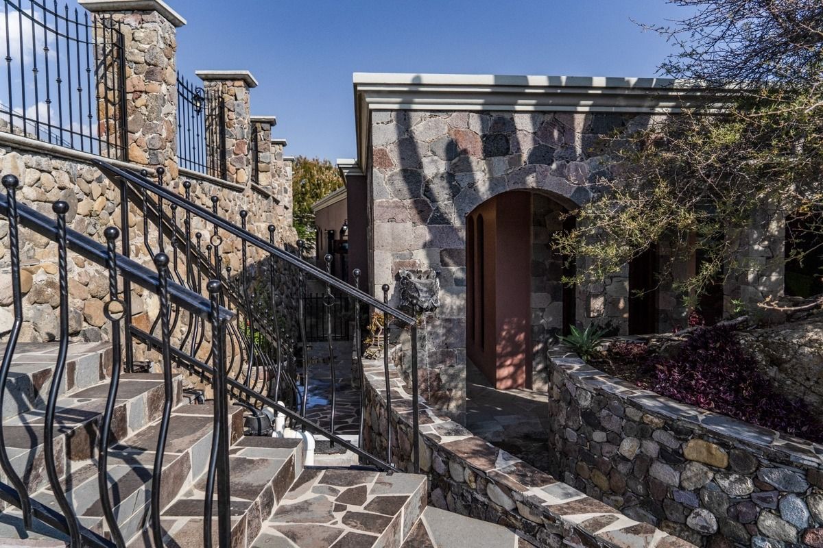 4 of 50: Casa en Venta en Chapala