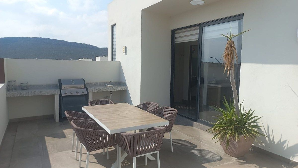 House with Rooftop in Alyssa Residential, photo 1 of 20