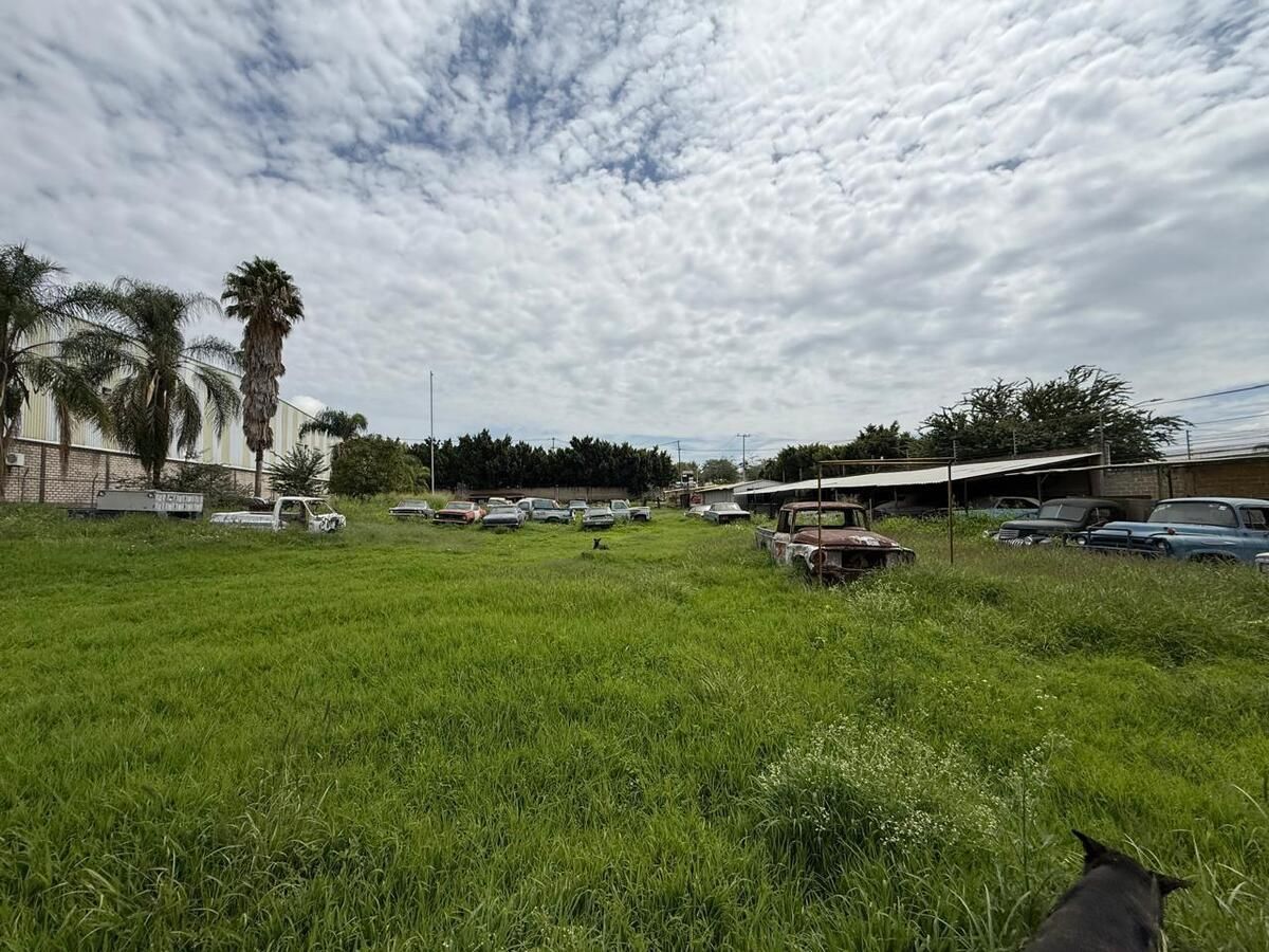 🏗️ Terreno Comercial en Venta – Esquina en Artesanos y Gobernador Curiel - foto 4
