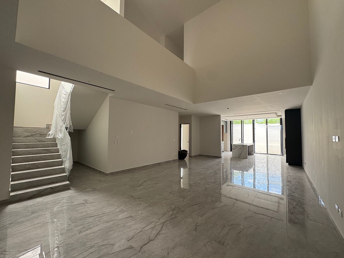 Casa en El Uro, Monterrey, foto 4 de 25