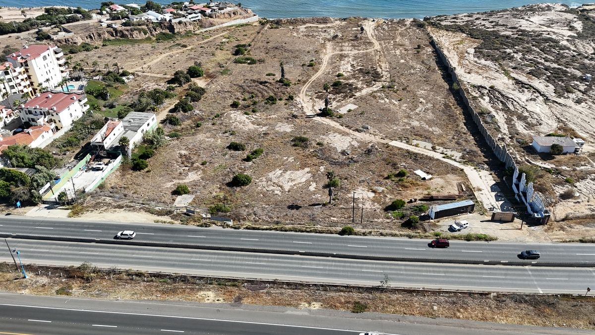 Terreno en Venta Frente al Mar – Puerto Nuevo, Playas de Rosarito - foto 2
