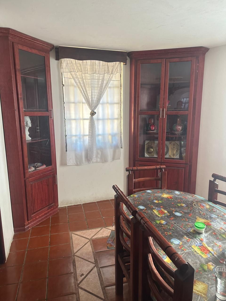 5 of 17: COMEDOR