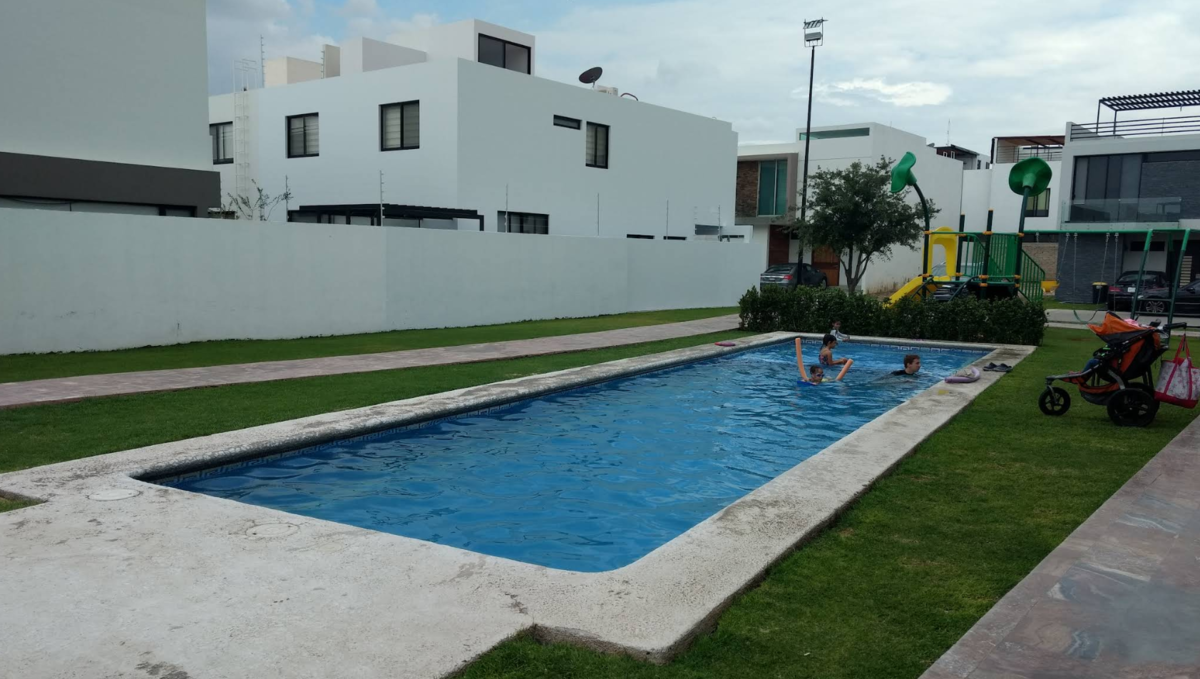 2 de 4
