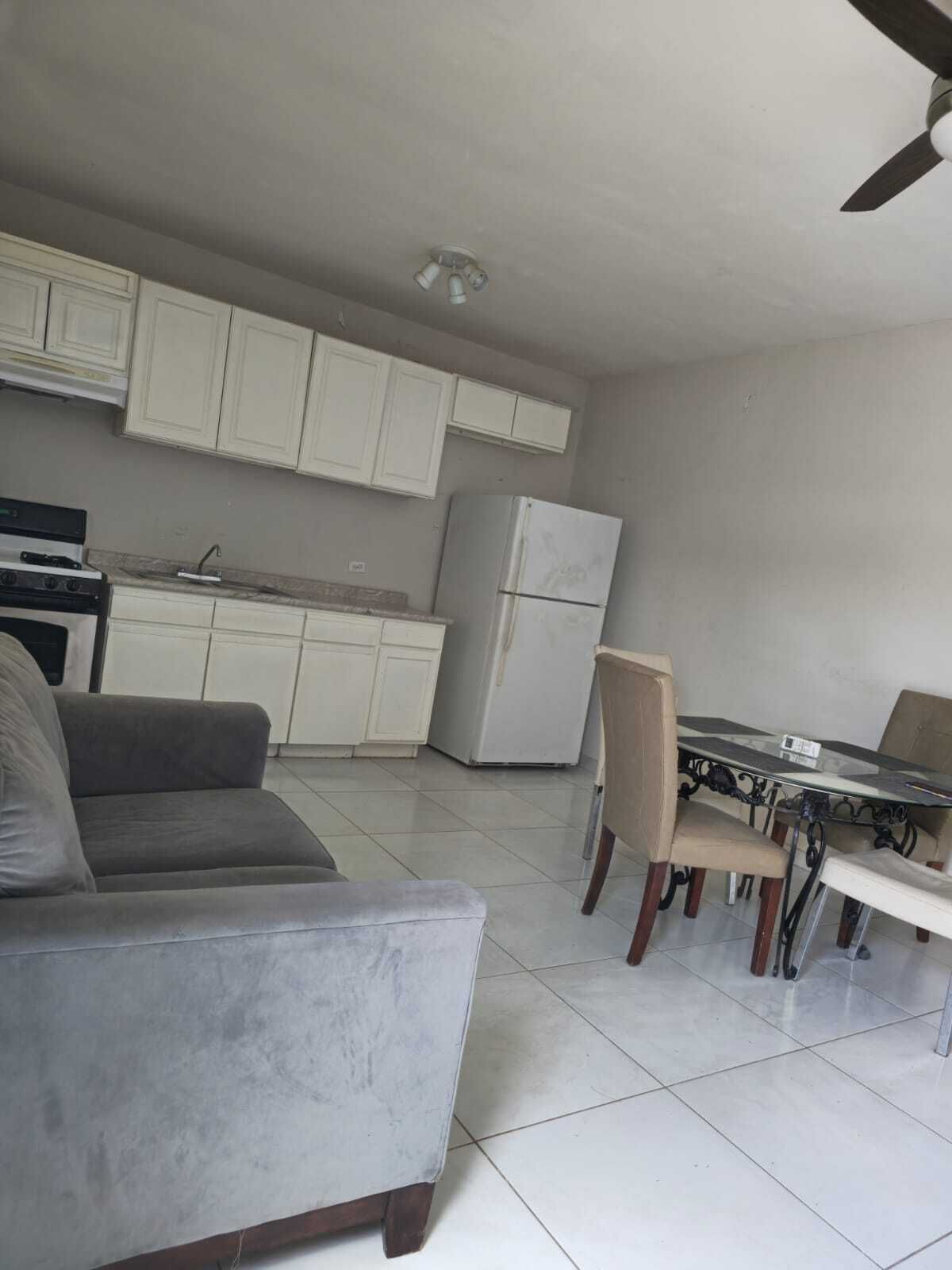 Casa en Renta  📍 Ubicación: Jalapa B 11 y 12