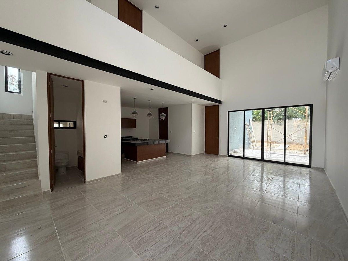 2 de 16: Sala, Comedor y Cocina