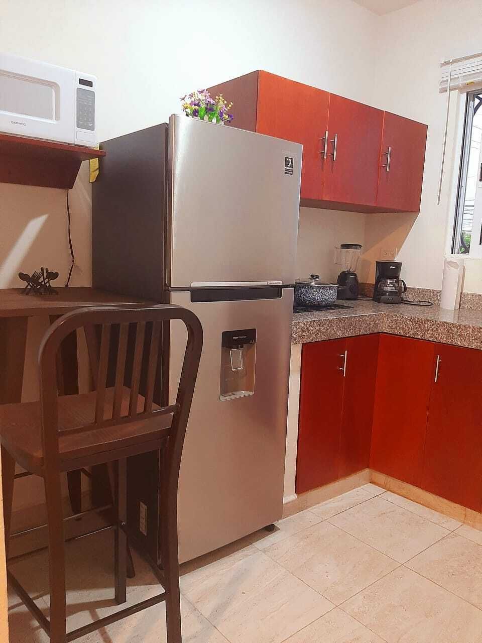 3 de 9: Cocina equipada