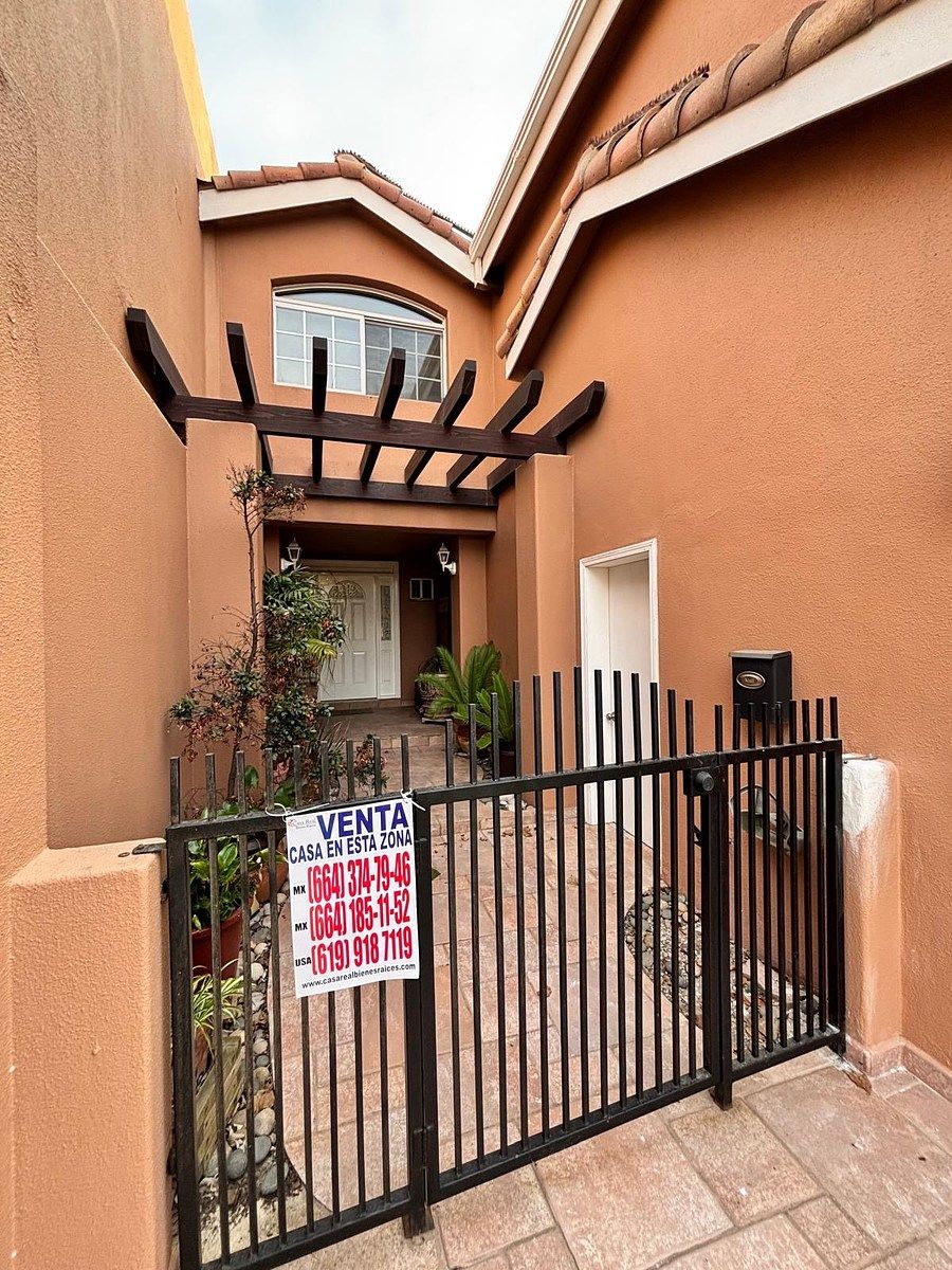 ⸻  🏡 ¡Vive con comodidad y Seguridad en La Perla Residencial! 2