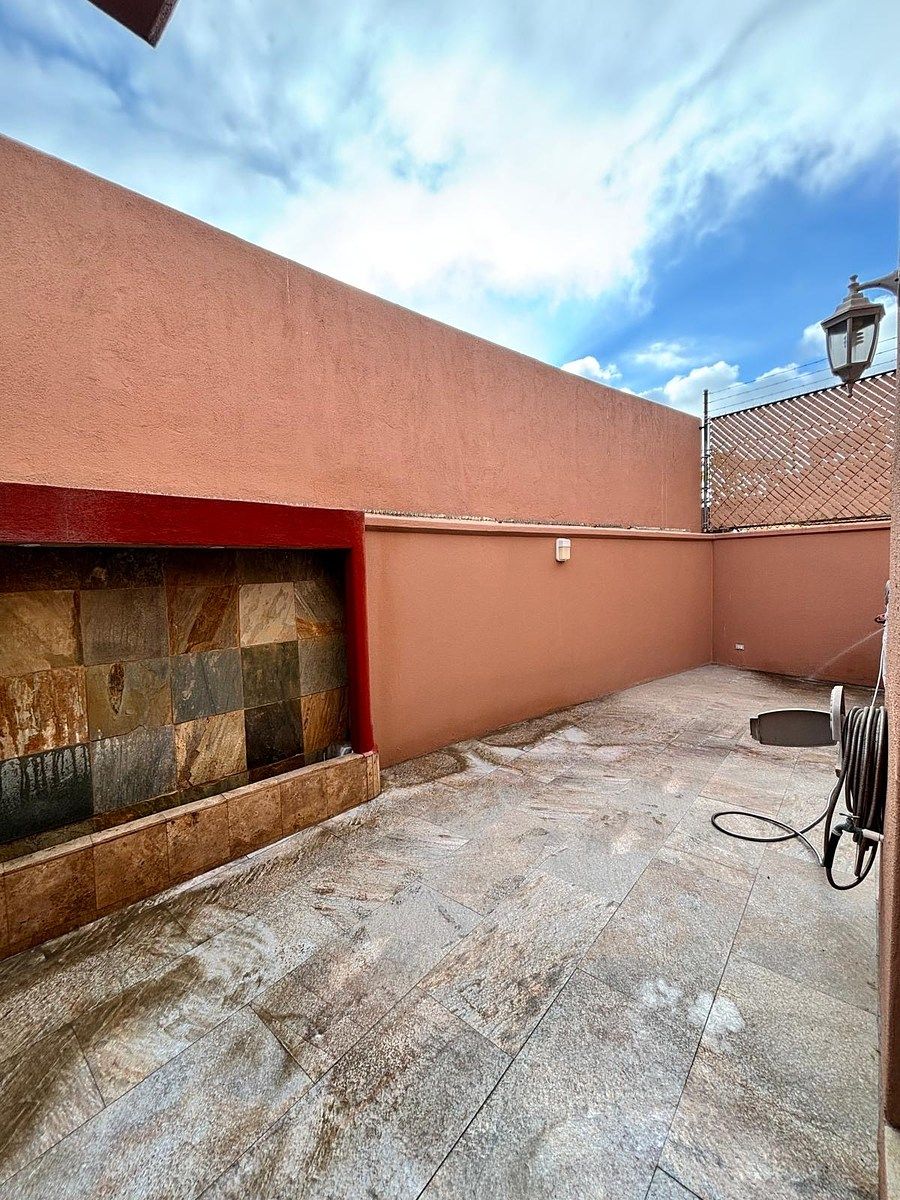 ⸻  🏡 ¡Vive con comodidad y Seguridad en La Perla Residencial! 27