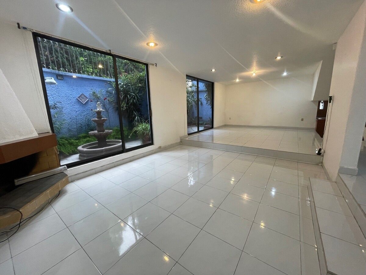 3 de 30: Casa en Venta en Cafetales Rayo Vende ®