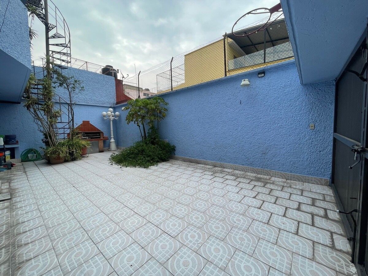 3 of 26: Casa en Venta en Cafetales Rayo Vende ®