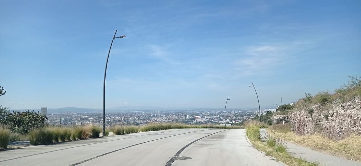 9 de 18