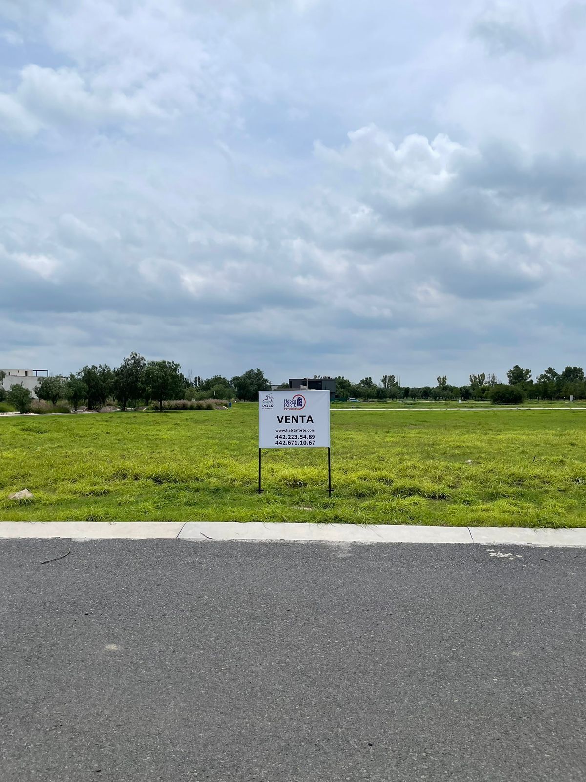 Venta de Terreno en Viñedos del Polo el Marques - foto 1