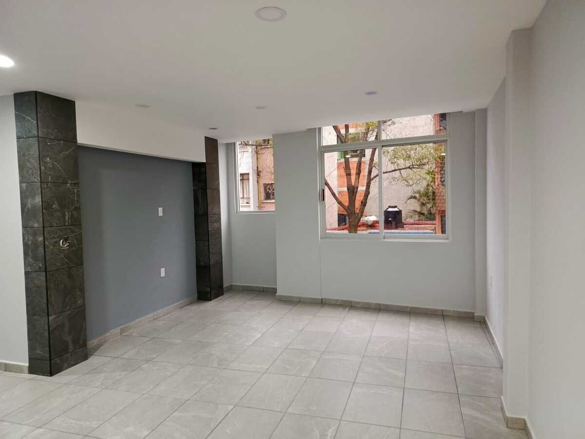 3 de 24: Estancia muy bien iluminada de manera natural.