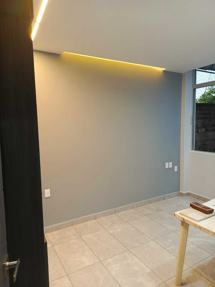 11 de 24: Muro preparado para recibir smart TV en Habitación