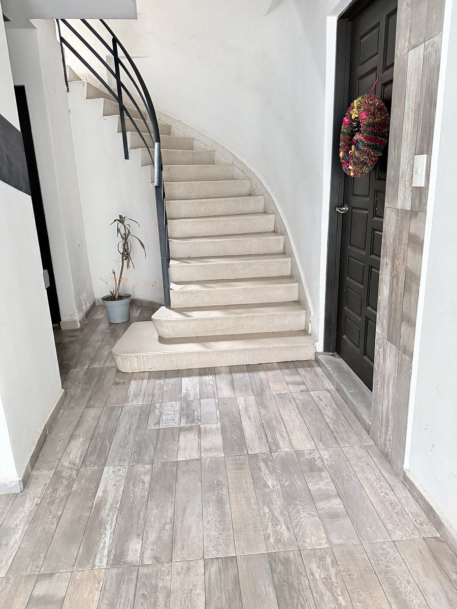 24 de 24: Acceso Principal al edifico