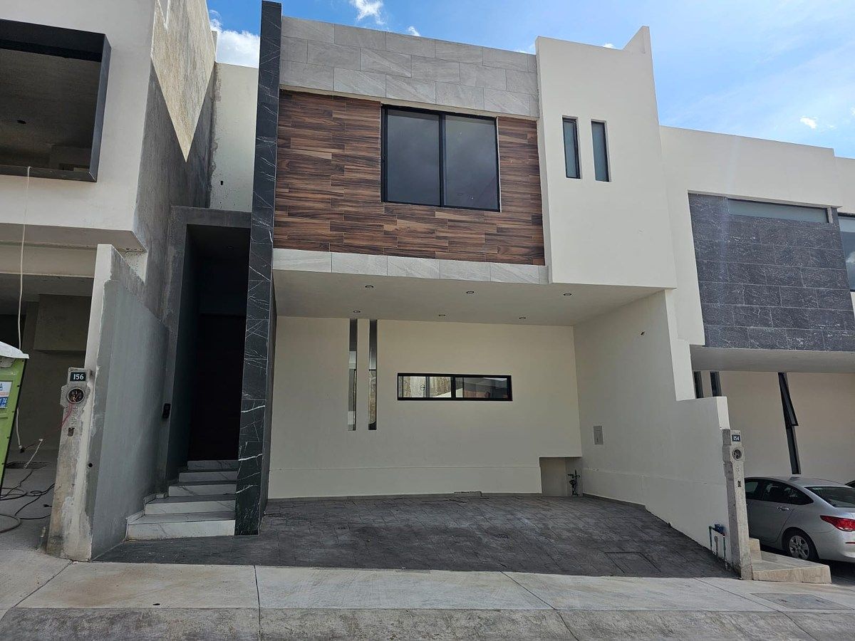Casa en Lomas del Pedregal, San Luis Potosí, foto 2 de 36