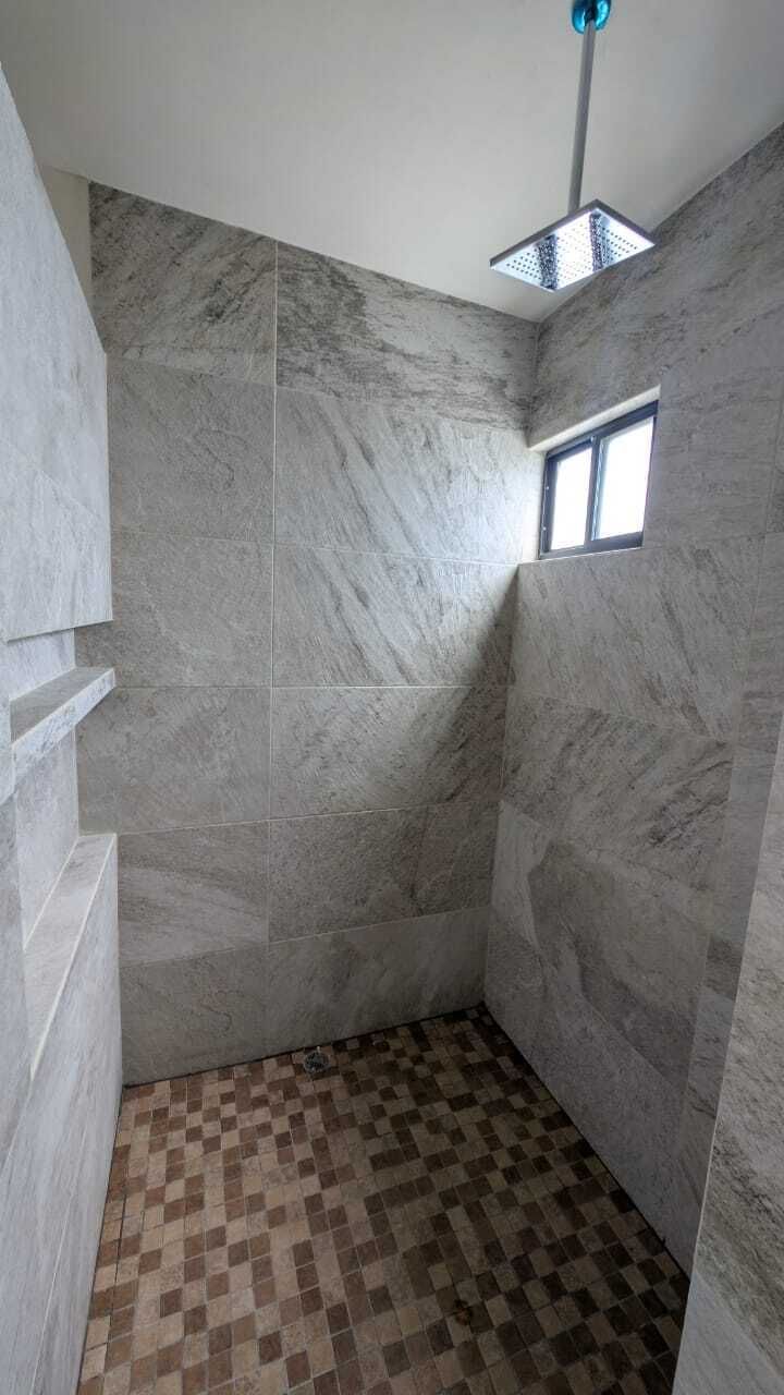 14 de 37: BAÑO PRINCIPAL