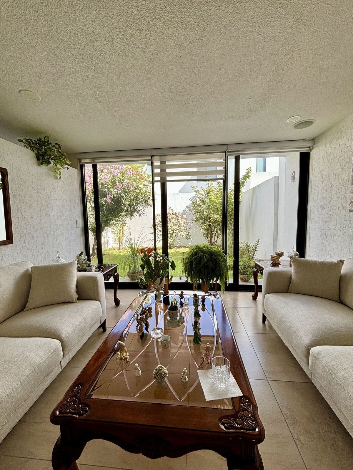 7 de 41: Área de sala o puede ser el comedor