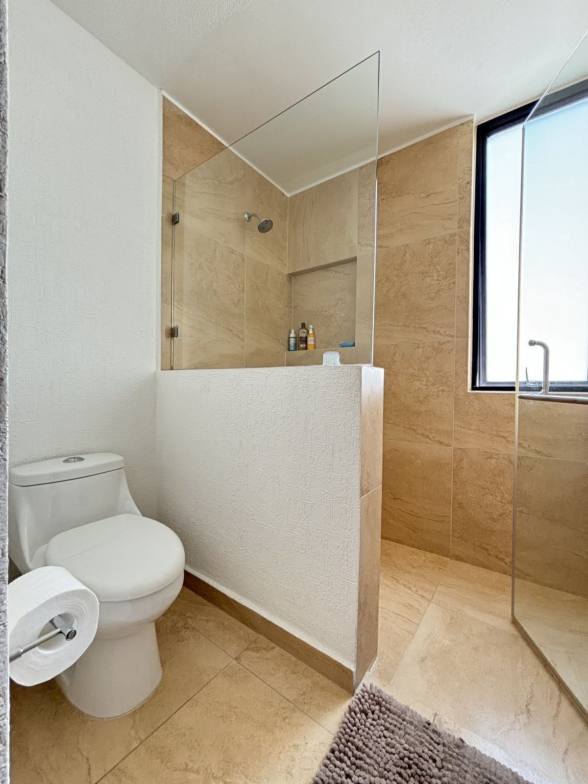 18 de 41: Baño Recámara principal