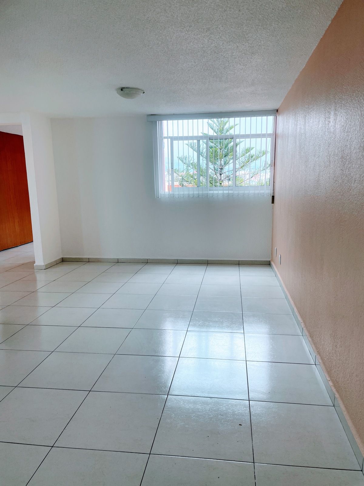 1 de 26: Sala