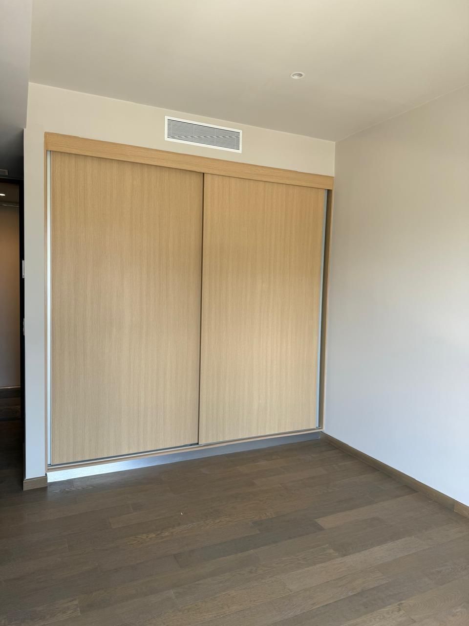 14 de 27: Closet