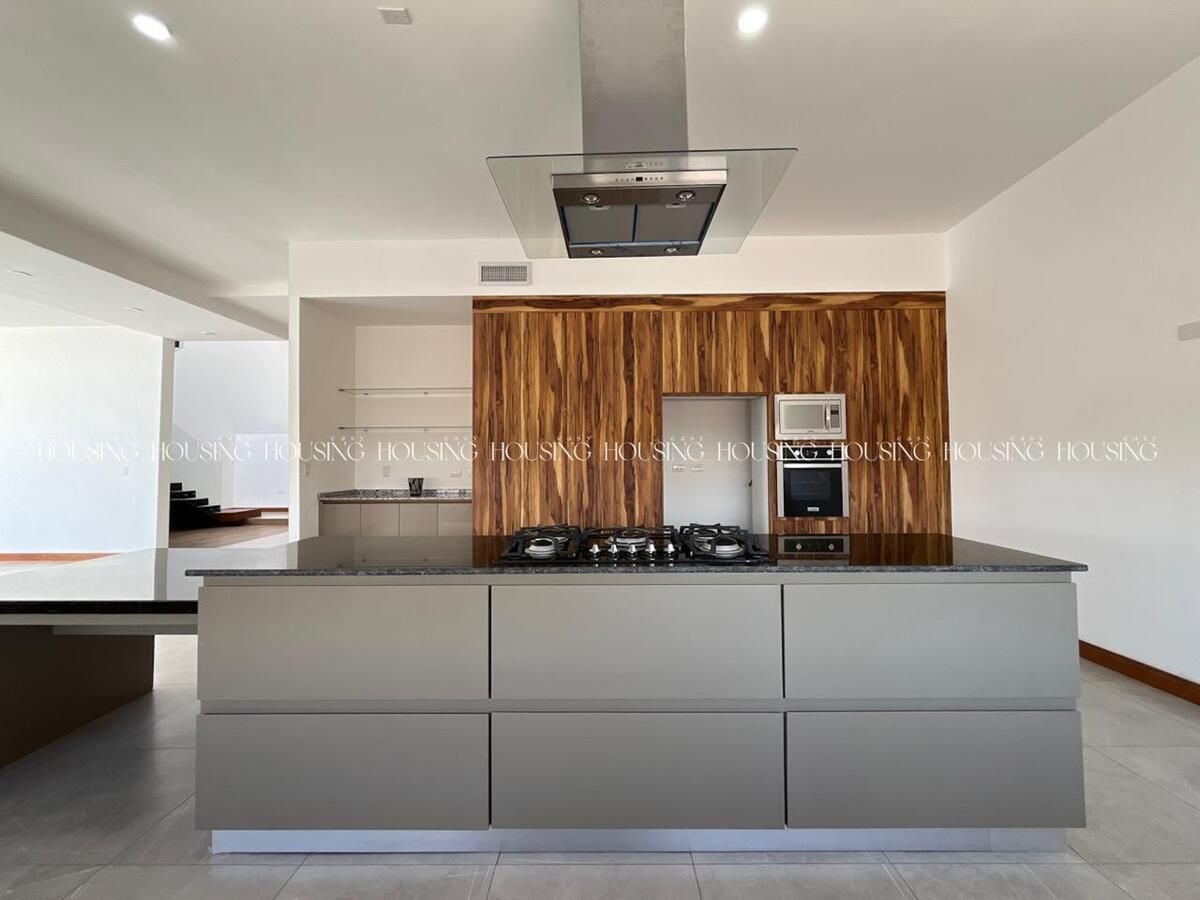 5 of 34: Cocina