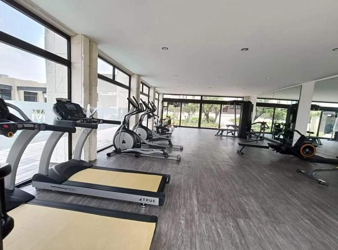 21 de 23: Gimnasio